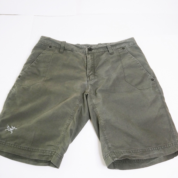 Arc'teryx Army Green Hiking Shorts 30"x 9.5 inseam - Picture 8 of 9